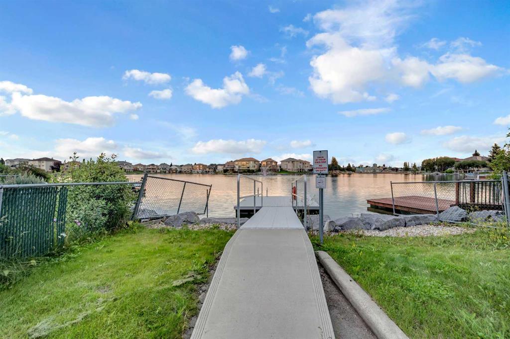Picture for 208 Coral Shores Bay NE