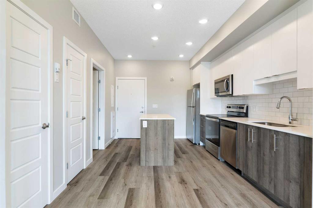 Picture for 223, 1605 17 Street SE