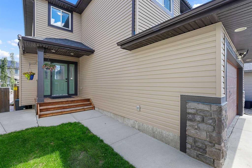 Picture for 438 Luxstone Green SW