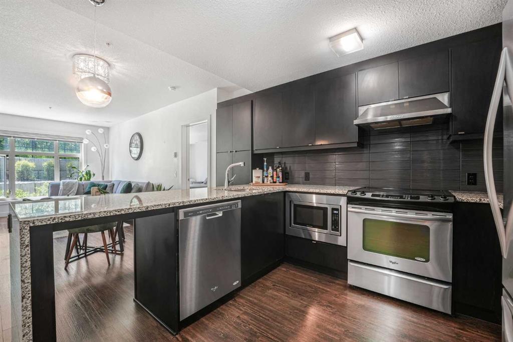 Picture for 111, 25 Aspenmont Heights SW