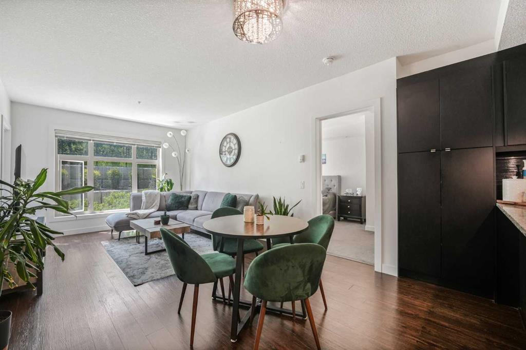 Picture for 111, 25 Aspenmont Heights SW