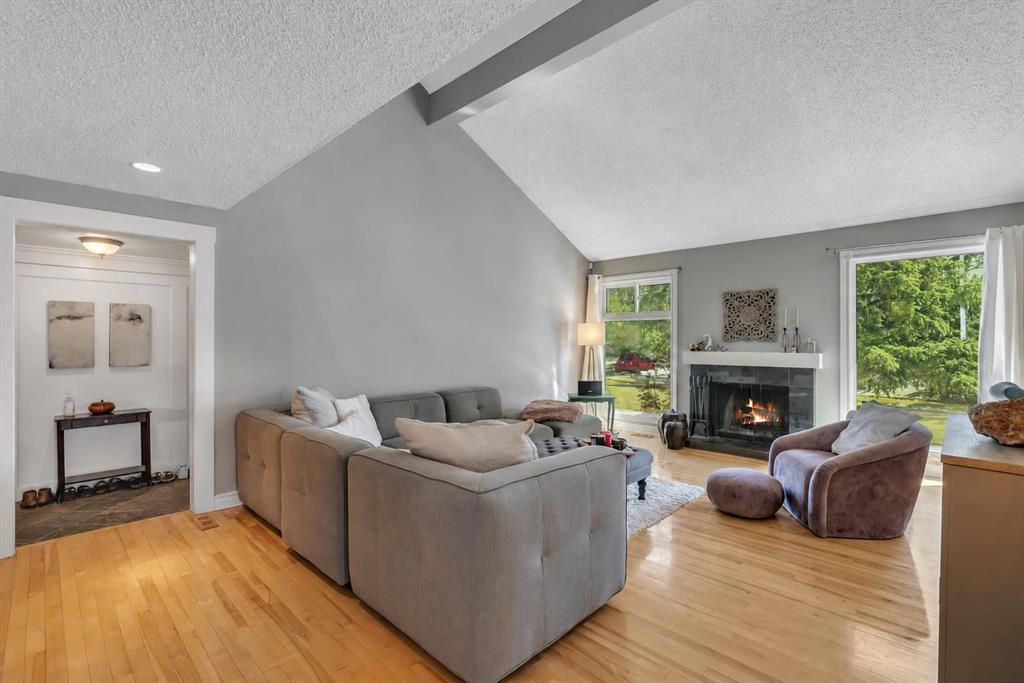 Picture for 12 Oakvale Place SW