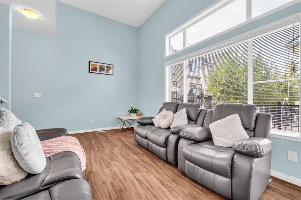 Picture for 28 Everhollow Way SW