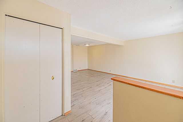 Picture for 136 Castleridge Drive NE