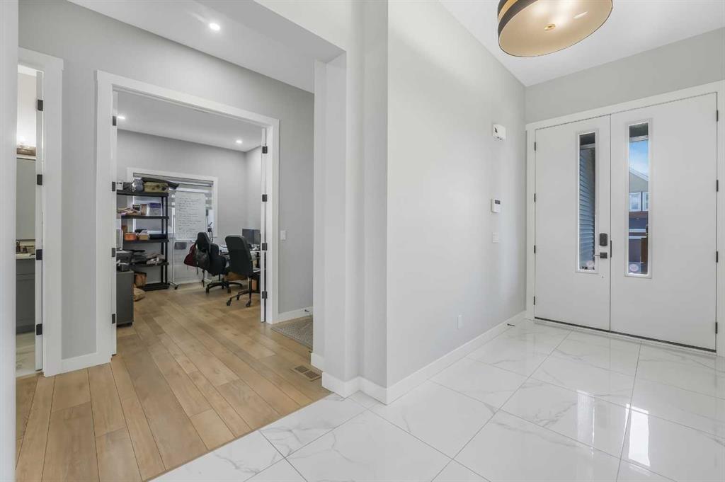 Picture for 58 Creekside Avenue SW