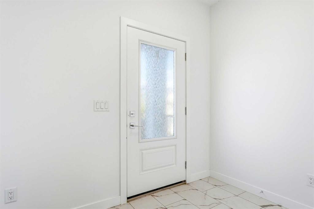 Picture for 7395 202 Avenue SE