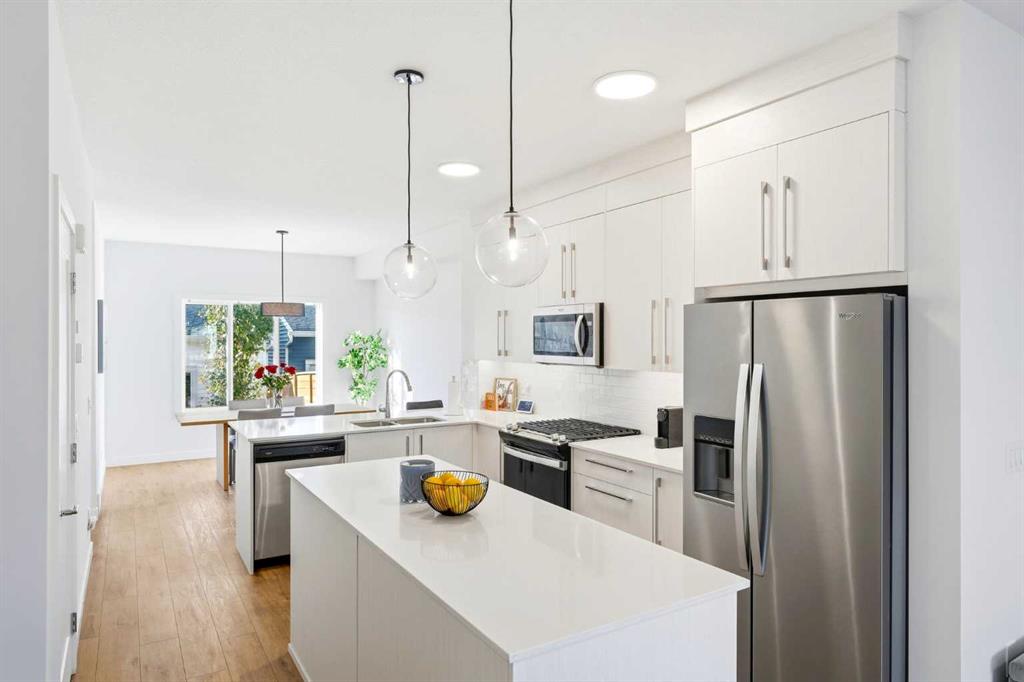 Picture for 7395 202 Avenue SE