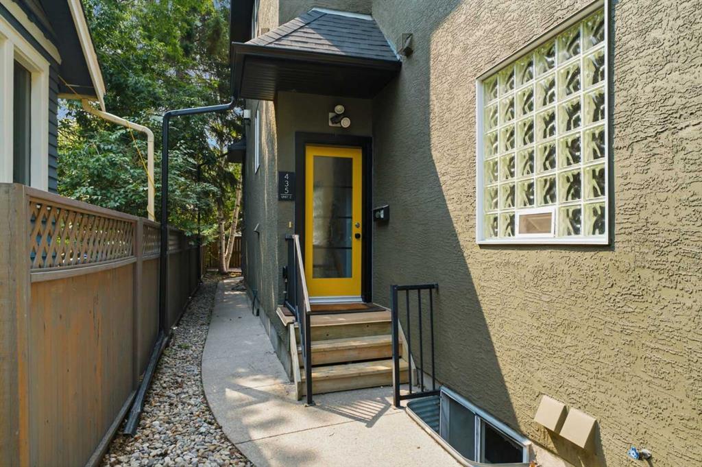 Picture for 2, 435 13 Avenue NE