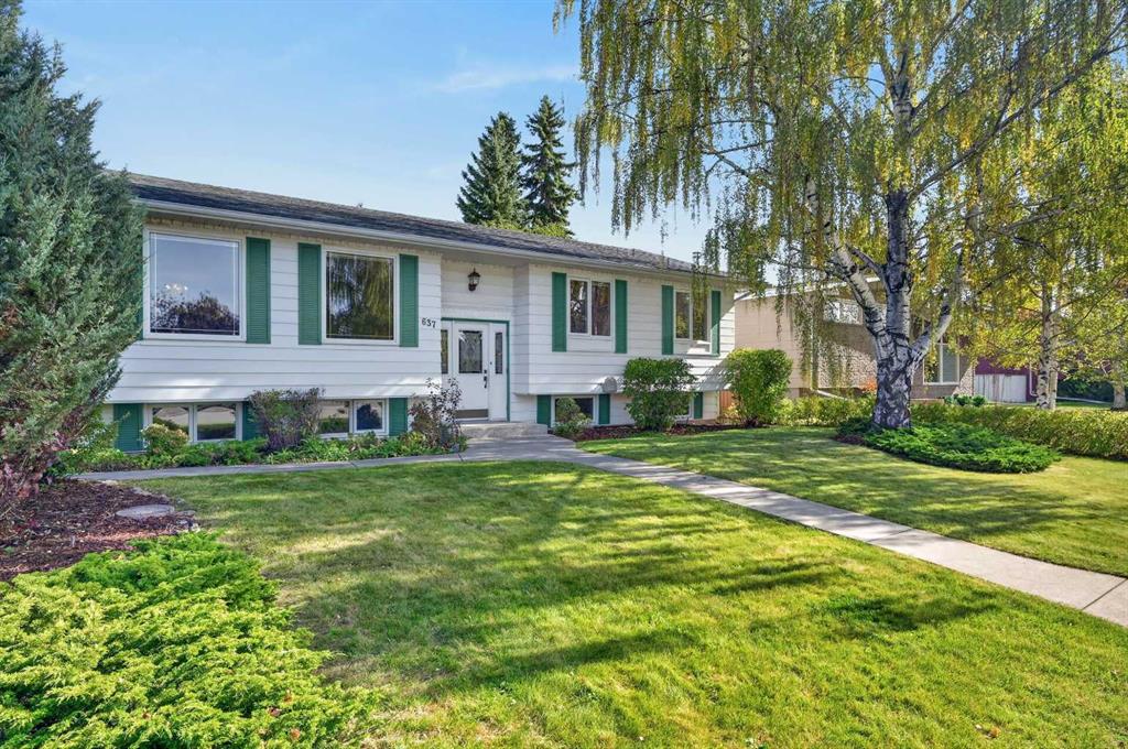 Picture for 637 Willowburn Crescent SE
