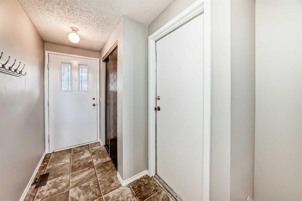 Picture for 6909 Ranchero Road NW