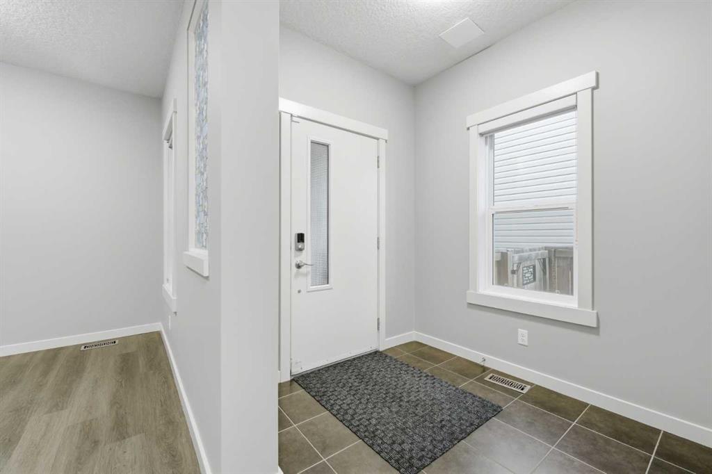 Picture for 148 Walden Square SE