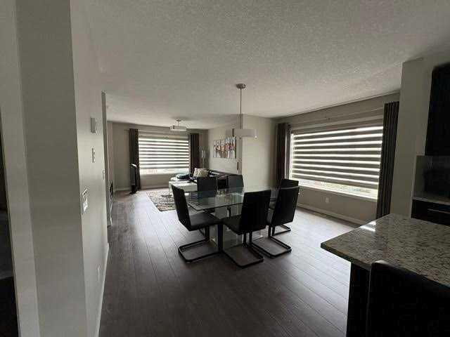 Picture for 202 EVANSRIDGE Park NW