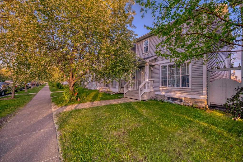 Picture for 81 Prestwick Avenue SE