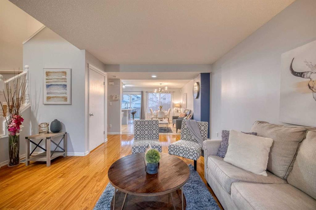 Picture for 81 Prestwick Avenue SE