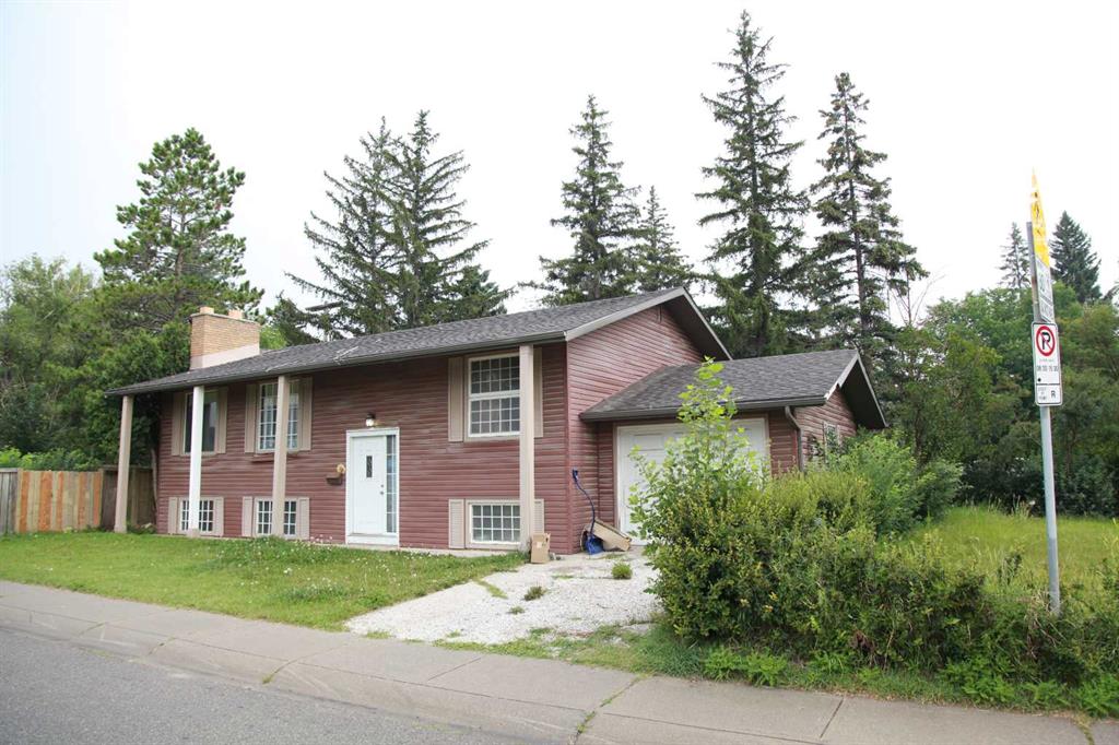 Picture for 904 73 Avenue SW