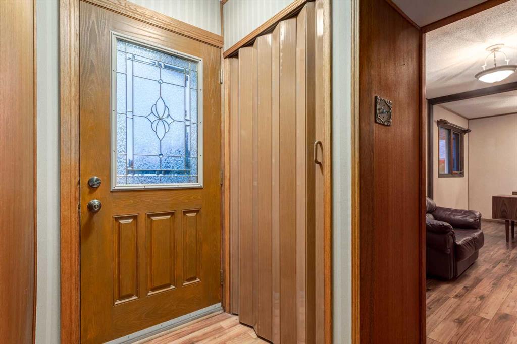 Picture for 29 ARMSTRONG Crescent SE