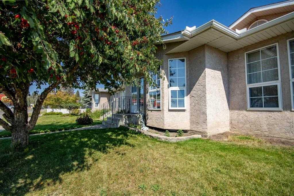 Picture for 303B Centre Street N