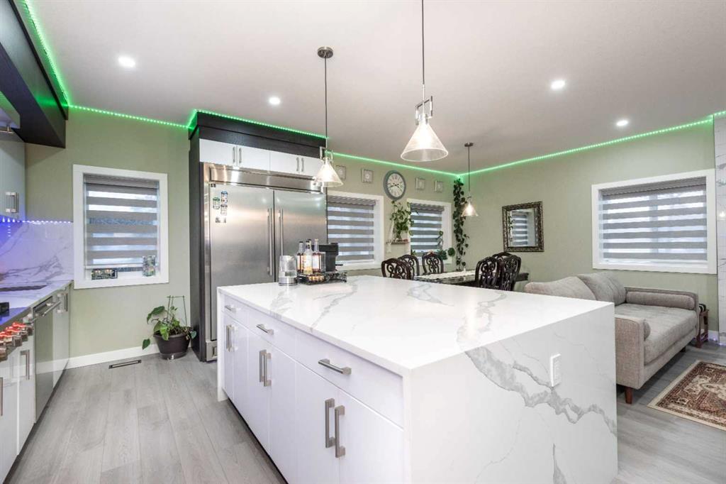 Picture for 6 Strathridge Lane SW