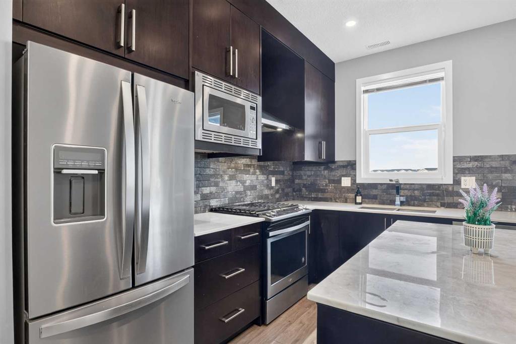 Picture for 203, 315 Redstone Walk NE