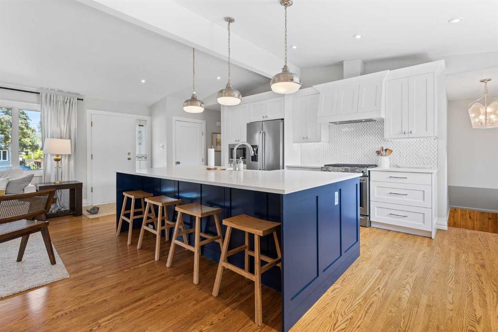 Picture for 27 Gordon Drive SW