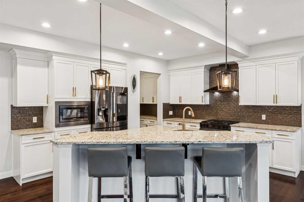 Picture for 290 Mahogany Place SE