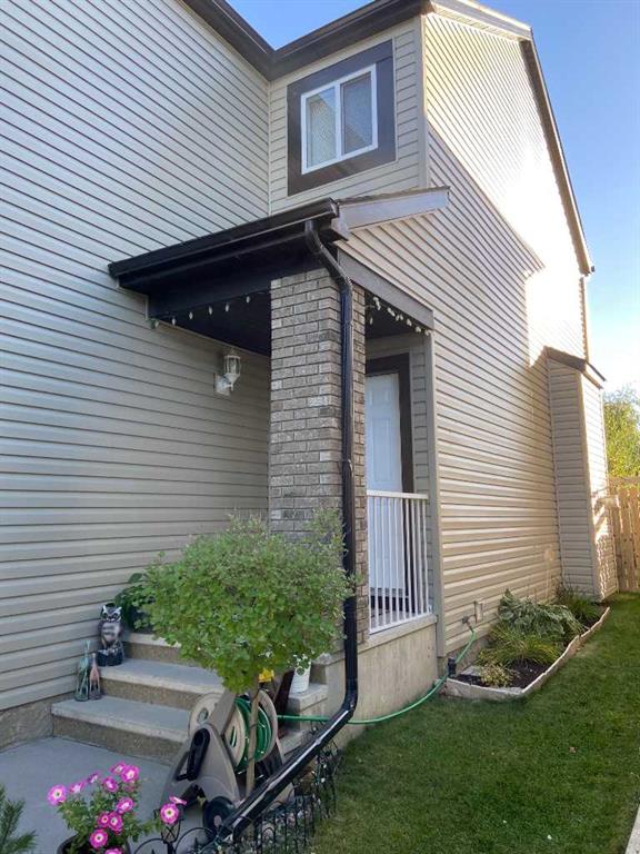 Picture for 1600 Copperfield Boulevard SE