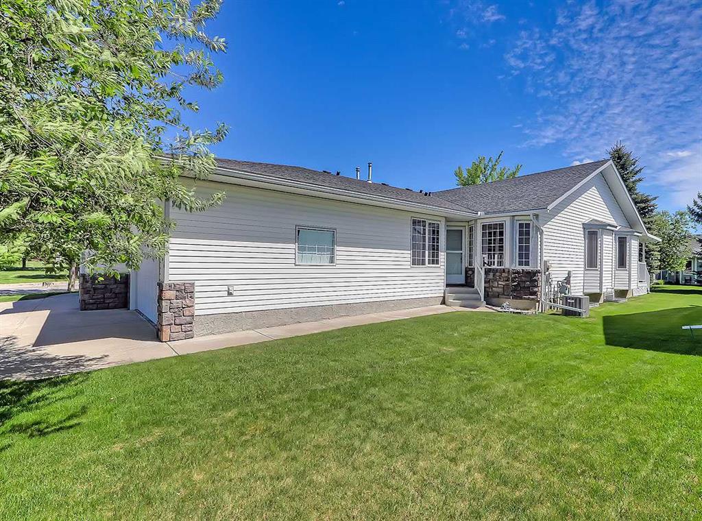 Picture for 104 Riverside Place NW