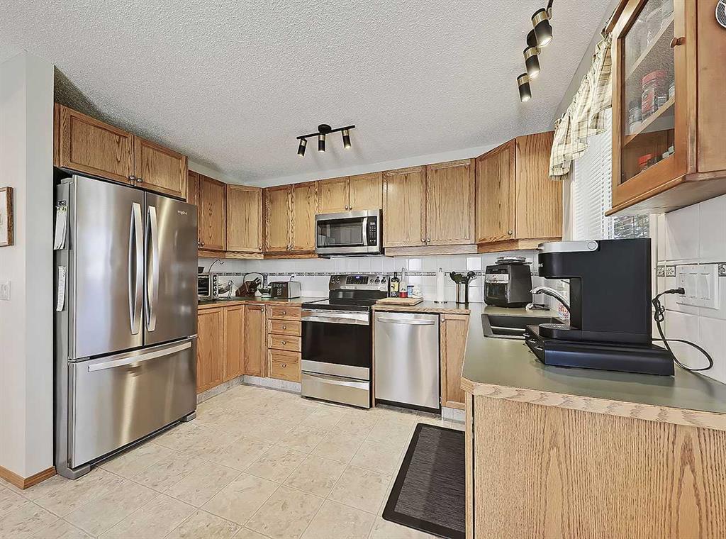 Picture for 104 Riverside Place NW