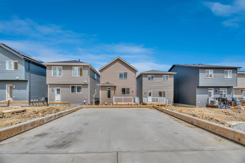 Picture for 292 Marmot Grove NW