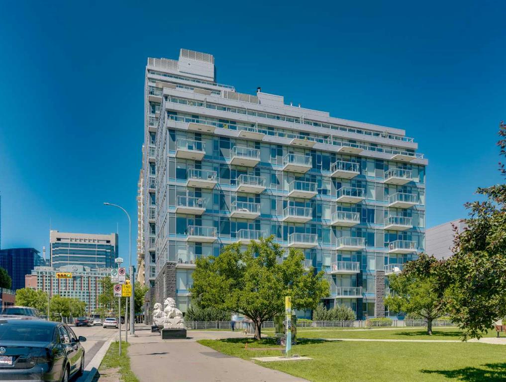 Picture for 806, 118 Waterfront Court SW