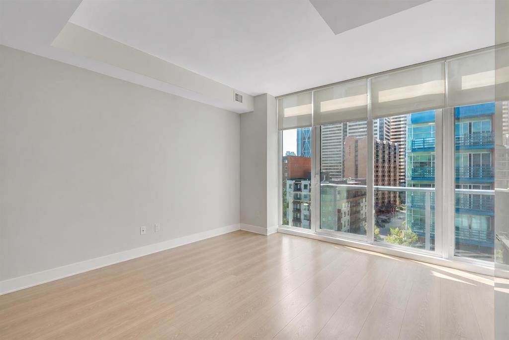 Picture for 806, 118 Waterfront Court SW