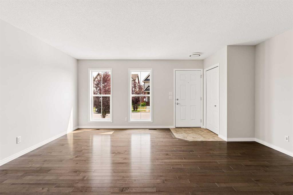 Picture for 59 Elgin Meadows Park SE