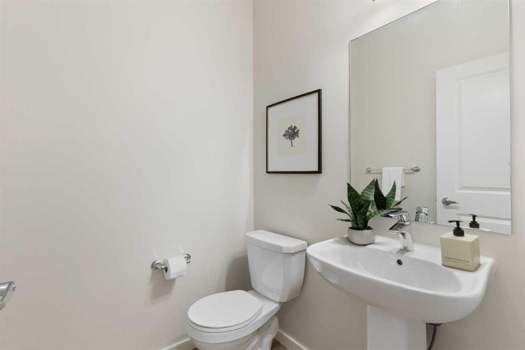 Picture for 464 Lawthorn Way SE