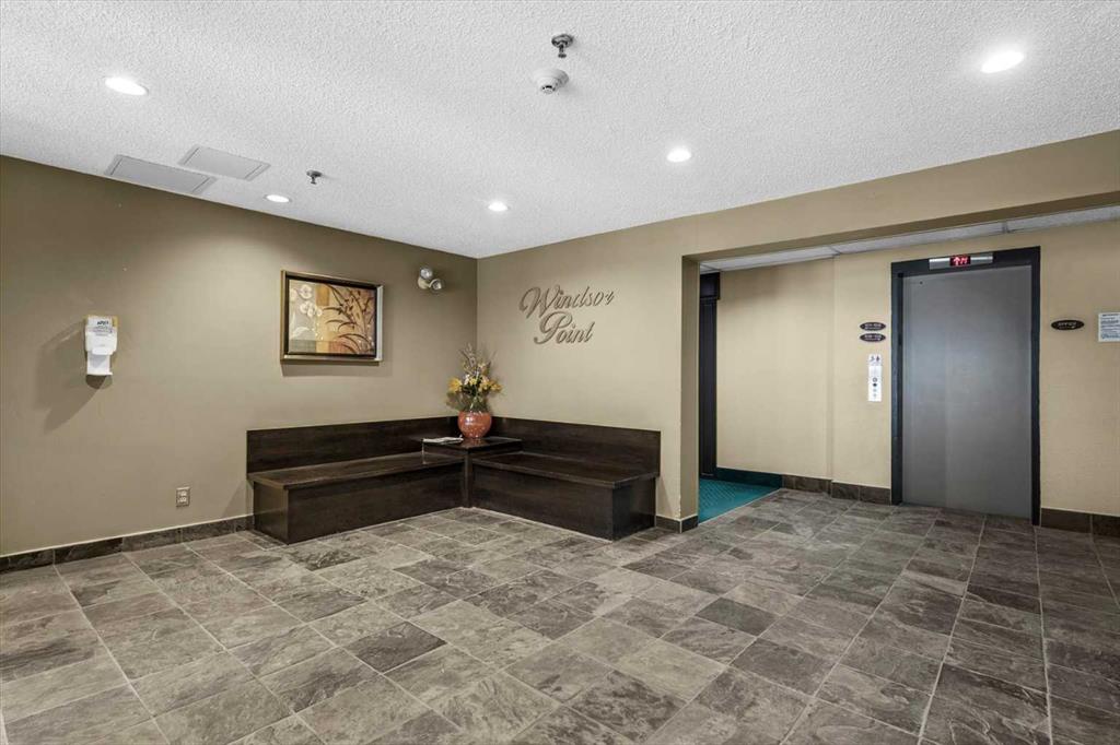 Picture for 102, 723 57 Avenue SW