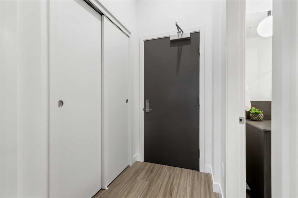 Picture for Package #2, 730 2 Avenue SW