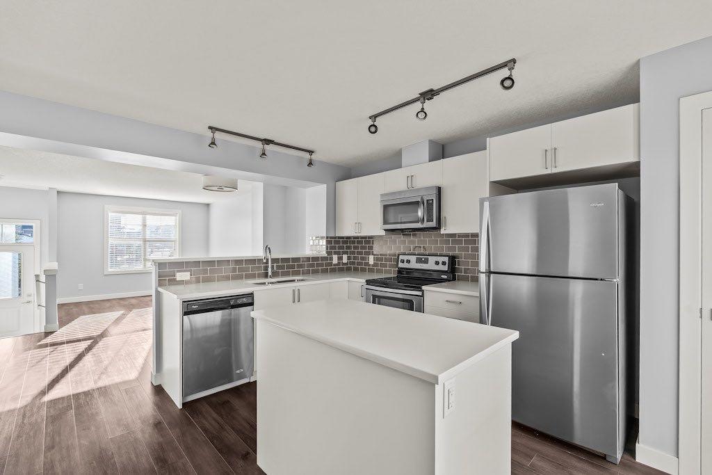 Picture for 4 Evanscrest Gardens NW