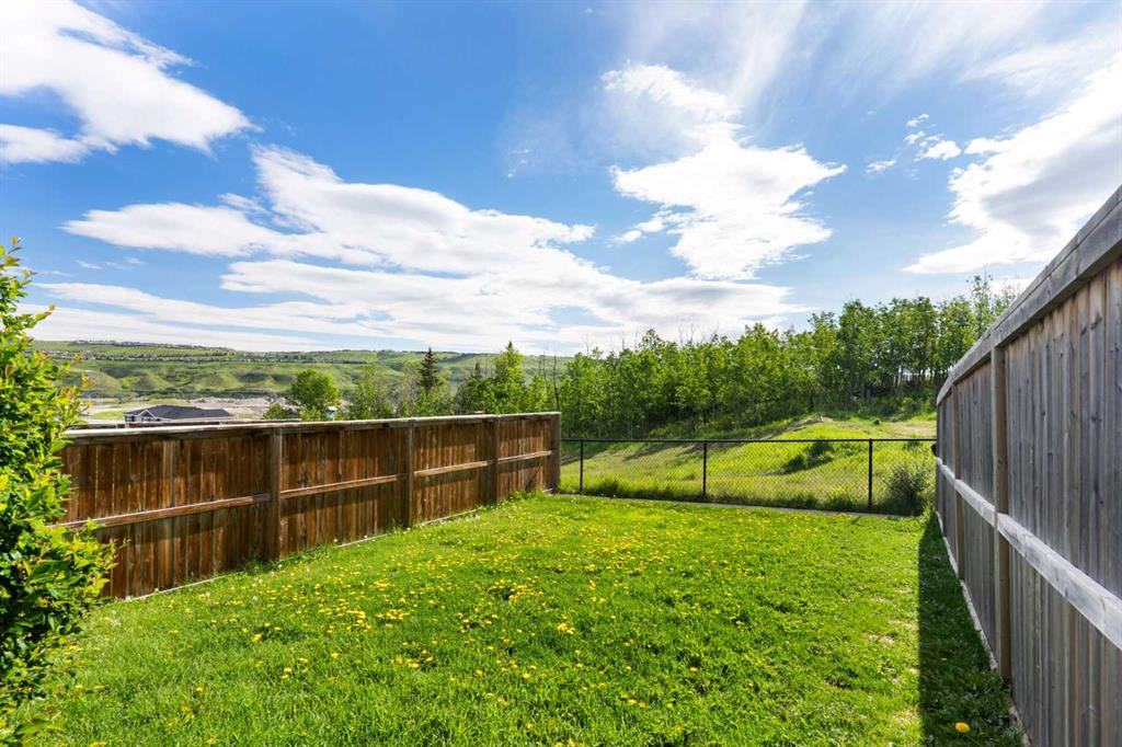 Picture for 638 River Heights Crescent 