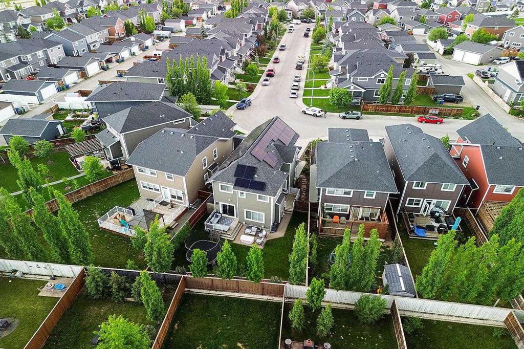 Picture for 114 River Heights Green 