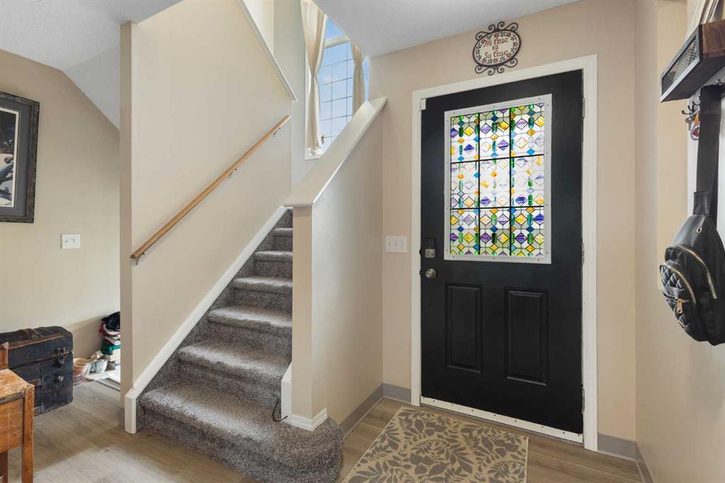 Picture for 59 Saddlemont Road NE