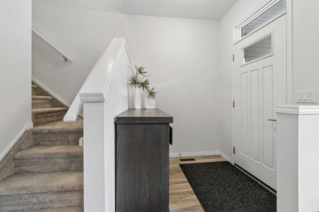 Picture for 152 South Point Court SW