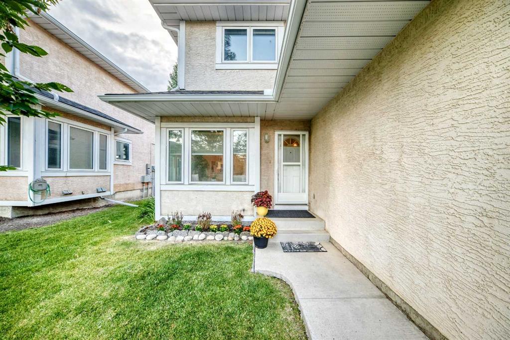 Picture for 76, 388 Sandarac Drive NW