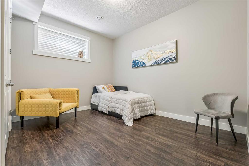 Picture for 30 Ascot Crescent SW
