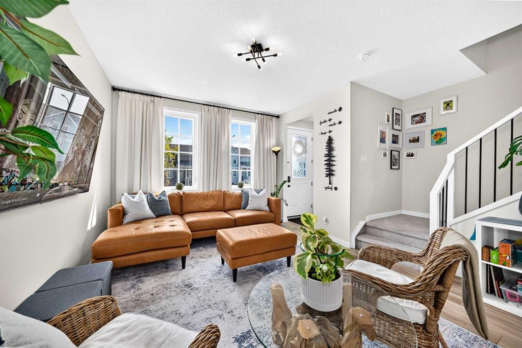 Picture for 1968 Rangeview Drive SE