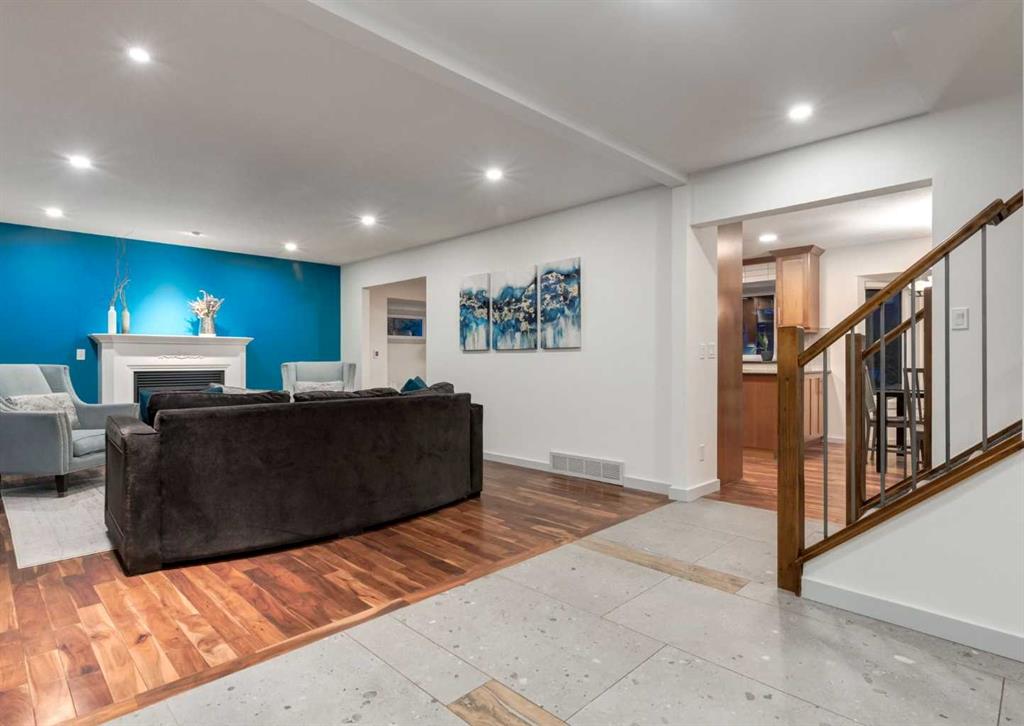 Picture for 871 Oakside Circle SW