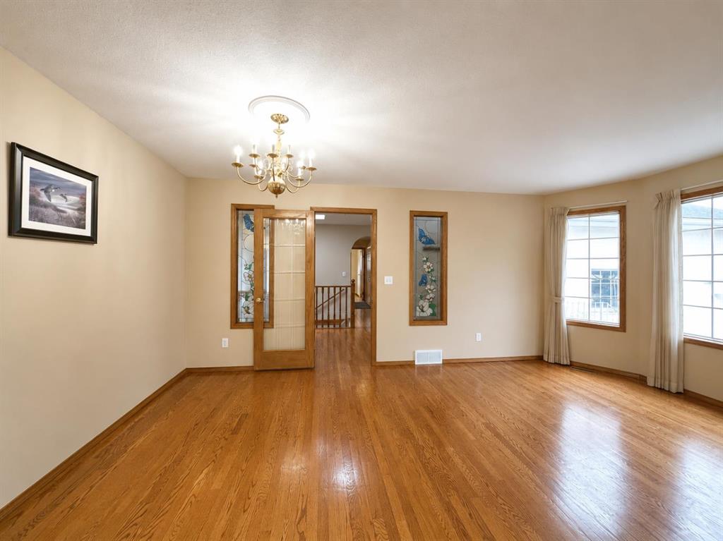 Picture for 59 Edgebrook Circle NW