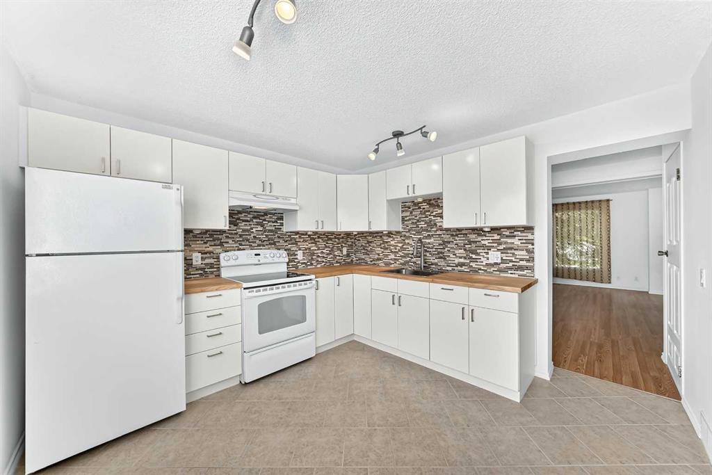 Picture for 10 Erin Ridge Place SE