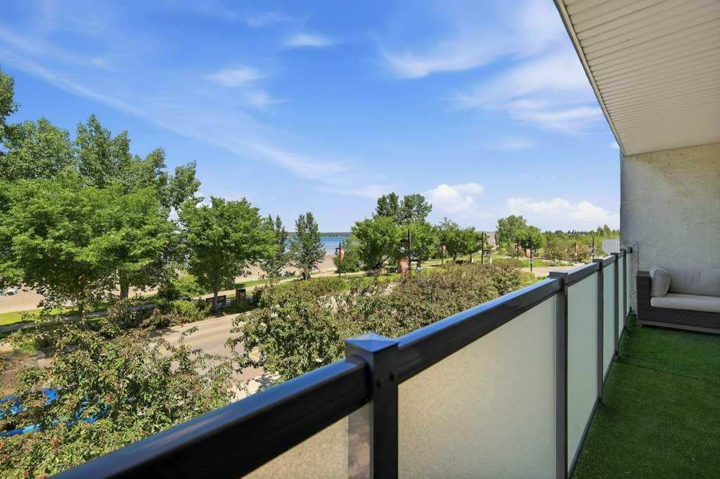 Picture for 6, 4415 Lakeshore Drive 