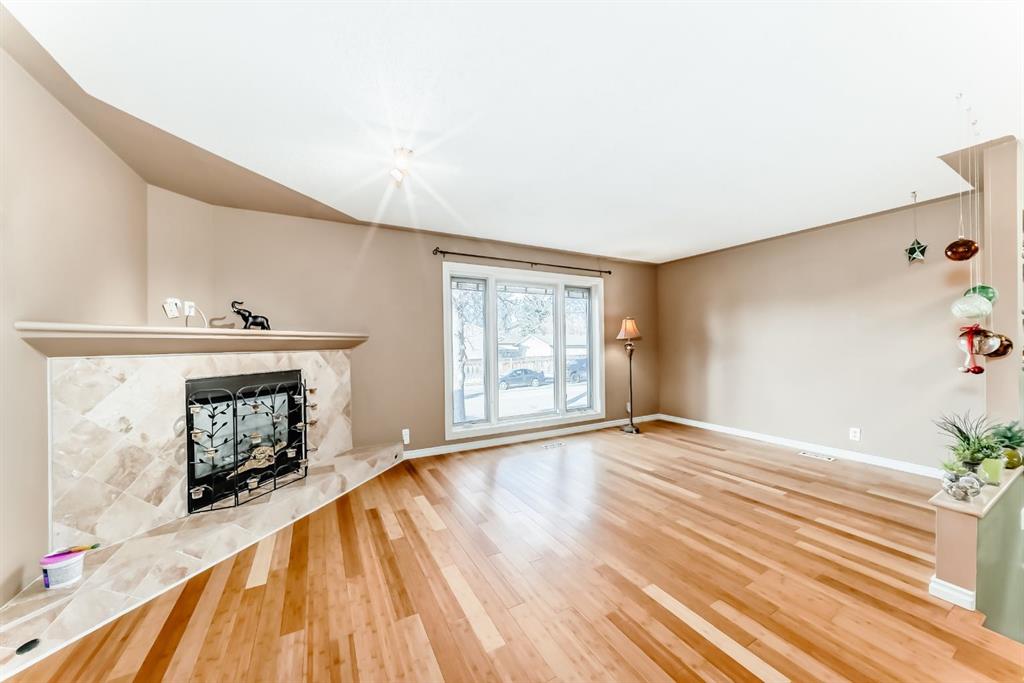 Picture for 274 Templeview Way NE