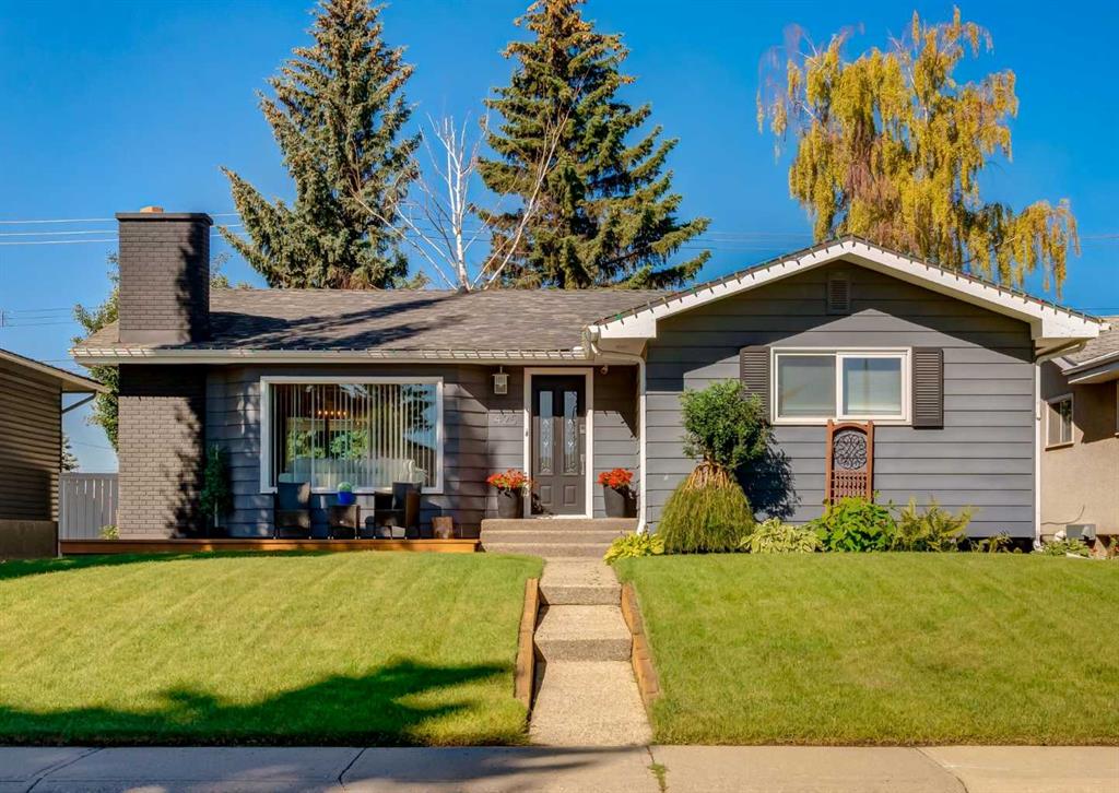 Picture for 425 Woodland Crescent SE