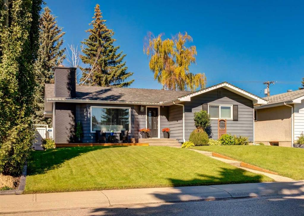Picture for 425 Woodland Crescent SE